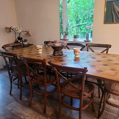 Maison De A L'ayguade Classee 3 Etoiles, Climatisee,3mn A Pied Et Restos ,5mn Aeroport, 10mn Gare Hyères