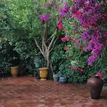 Hébergement de vacances Maison De à L'ayguade Classée 3 étoiles, Climatisée,3mn à Pied Et Restos ,5mn Aéroport, 10mn Gare