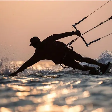 Дом отдыха Maison De A L'ayguade Classee 3 Etoiles, Climatisee,3mn A Pied Et Restos ,5mn Aeroport, 10mn Gare *