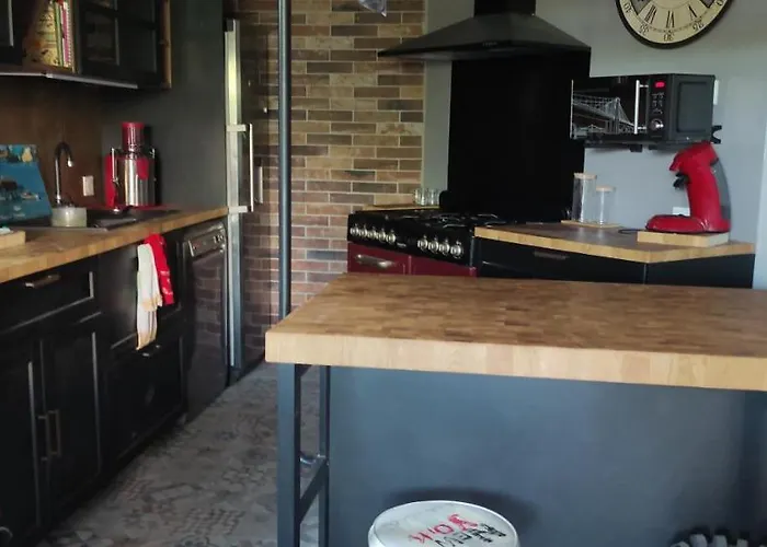 Maison De A L'ayguade Classee 3 Etoiles, Climatisee,3mn A Pied Et Restos ,5mn Aeroport, 10mn Gare 度假居