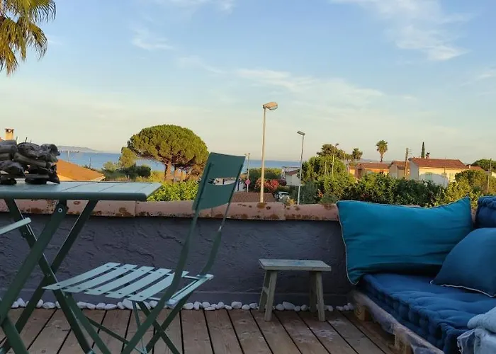 Tatil Evi Maison De A L'ayguade Classee 3 Etoiles, Climatisee,3mn A Pied Et Restos ,5mn Aeroport, 10mn Gare Hyères