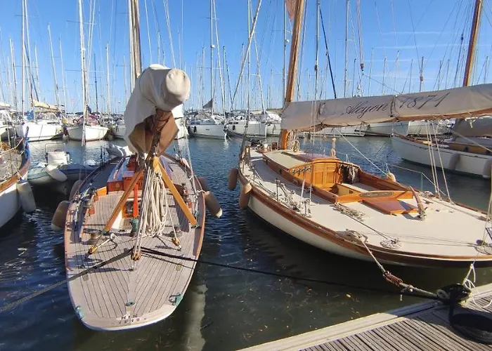 Maison De à L'ayguade Classée 3 étoiles, Climatisée,3mn à Pied Et Restos ,5mn Aéroport, 10mn Gare