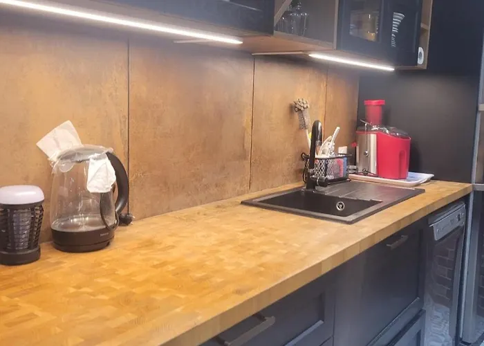 Casa vacanze Maison De à L'ayguade Classée 3 étoiles, Climatisée,3mn à Pied Et Restos ,5mn Aéroport, 10mn Gare *