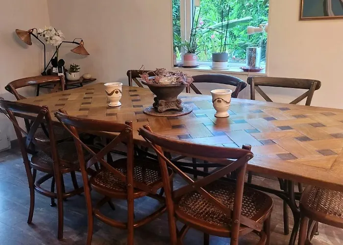 Maison De A L'ayguade Classee 3 Etoiles, Climatisee,3mn A Pied Et Restos ,5mn Aeroport, 10mn Gare 耶尔